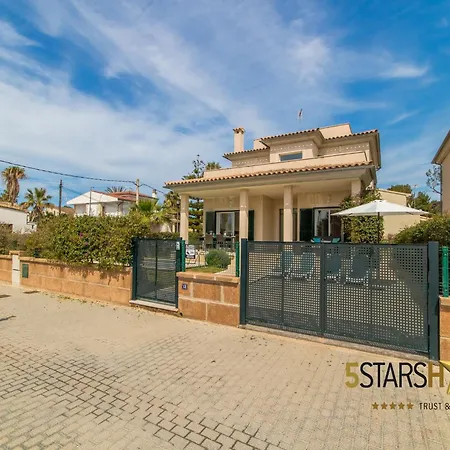 Villa, 200 Meters From Alcúdia