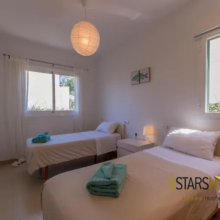 Villa Villa, 200 Meters From Alcúdia